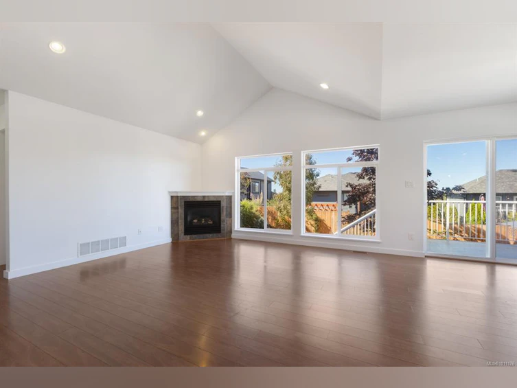 2674 Rydal Avenue, Cumberland, BC, V0R 1S0 - 53