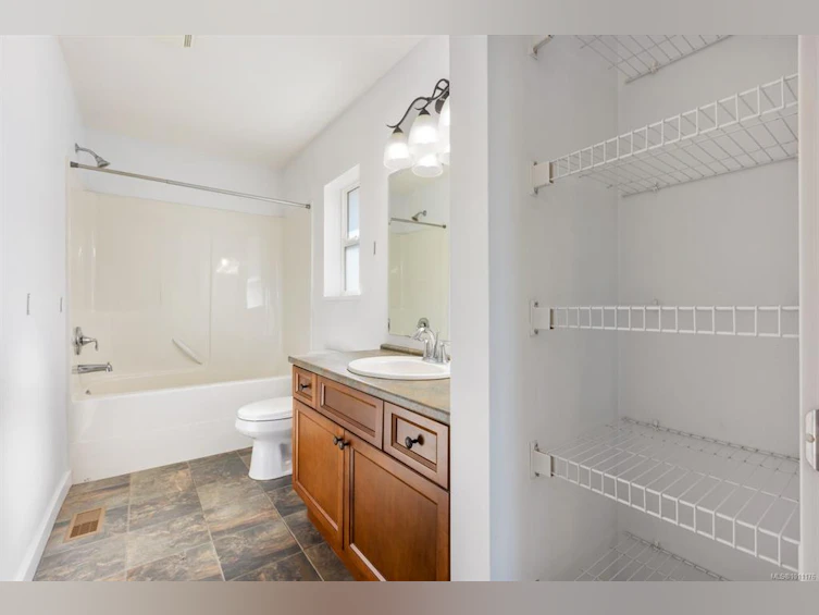 2674 Rydal Avenue, Cumberland, BC, V0R 1S0 - 13