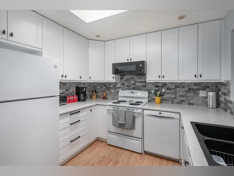 7-219 Bagshaw Street, Parksville, BC, V9P 2H1 - 13