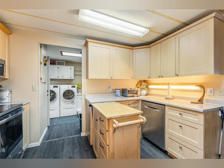 5-2501 Labieux Road, Nanaimo, BC, V9T 5A6 - 9