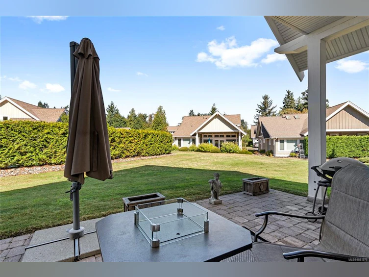 43-5251 Island Highway, Qualicum Beach, BC, V9K 2C1 - 43