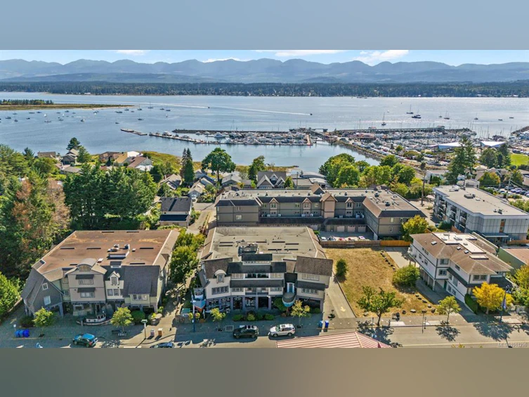 304-1705 Comox Avenue, Comox, BC, V9M 3M1 - 49