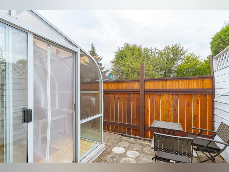 2882 Belmont Avenue, Victoria, BC, V8R 6T3 - 26
