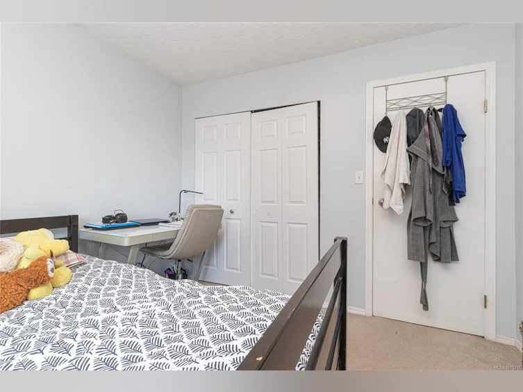 2882 Belmont Avenue, Victoria, BC, V8R 6T3 - 20
