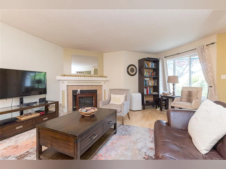 2882 Belmont Avenue, Victoria, BC, V8R 6T3 - 5