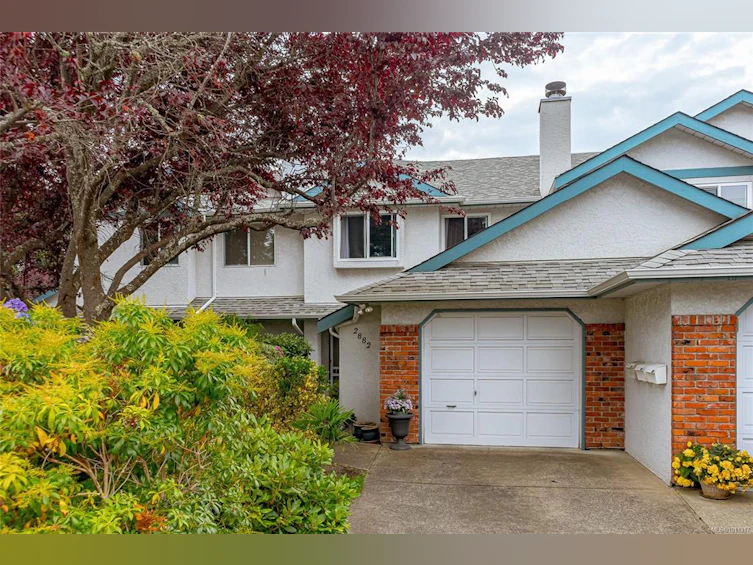 2882 Belmont Avenue, Victoria, BC, V8R 6T3