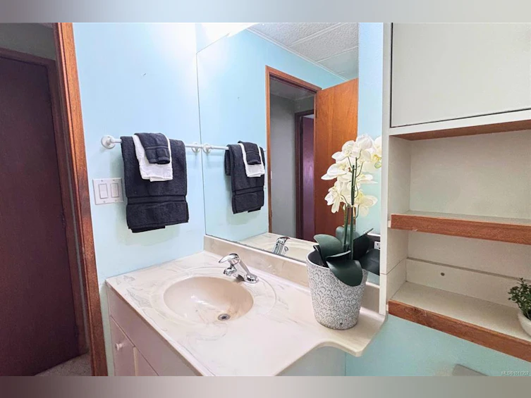 990 Riley Road, French Creek, BC, V9P 2B4 - 27
