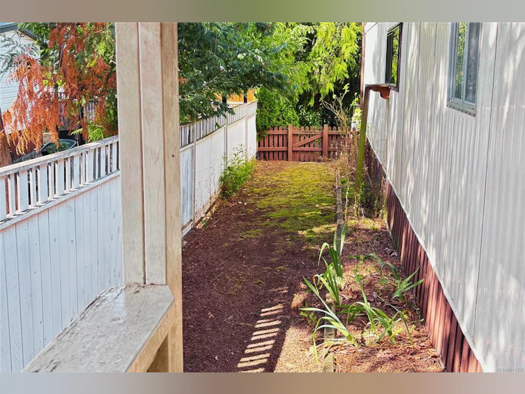 990 Riley Road, French Creek, BC, V9P 2B4 - 34