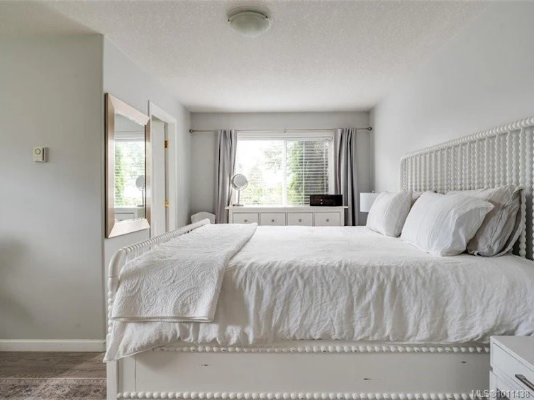 521 Arbutus Street, Qualicum Beach, BC, V9K 1K8 - 22