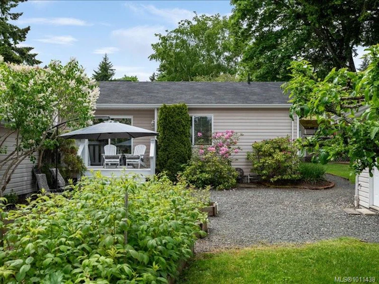 521 Arbutus Street, Qualicum Beach, BC, V9K 1K8 - 57