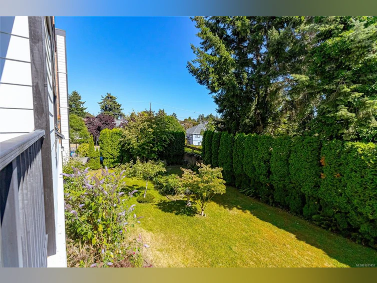 205-520 Foster Street, Esquimalt, BC, V9A 3R4 - 25