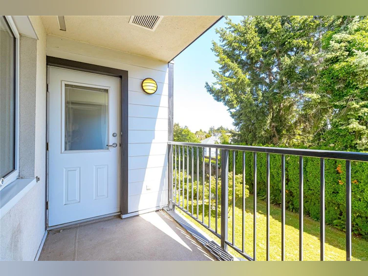 205-520 Foster Street, Esquimalt, BC, V9A 3R4 - 24
