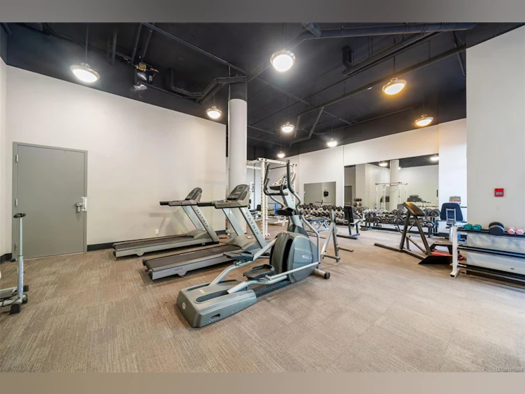 210-845 Yates Street, Victoria, BC, V3W 4A3 - 32