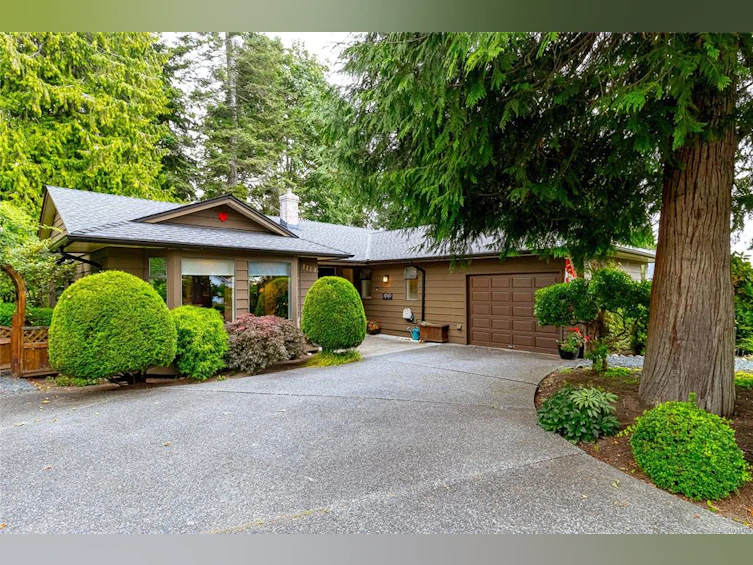 1113 Stymie Close, Qualicum Beach, BC, V9K 1E4 - 2