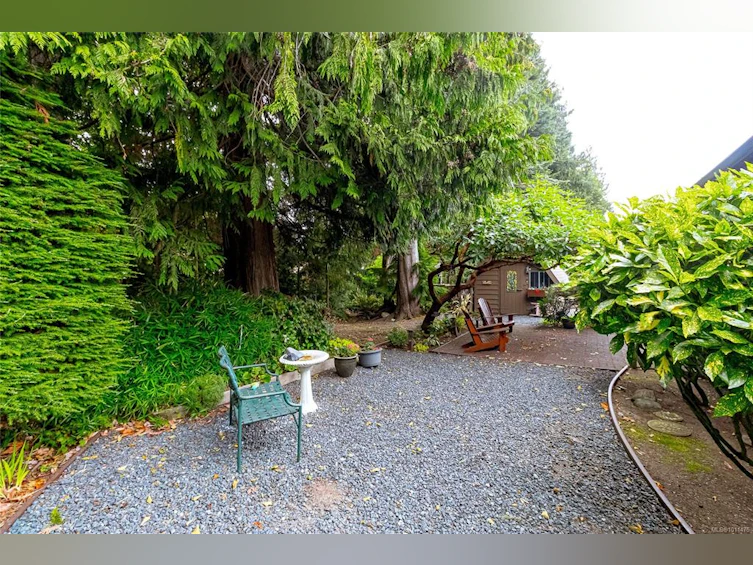 1113 Stymie Close, Qualicum Beach, BC, V9K 1E4 - 43