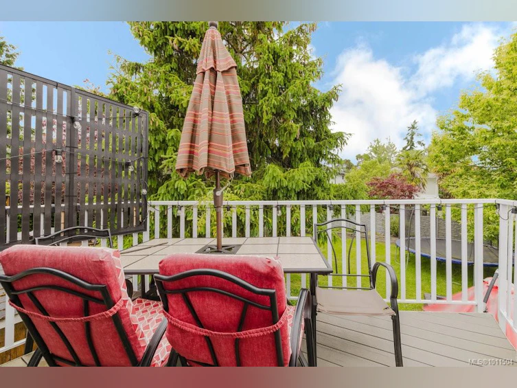 1616 Agnew Avenue, Saanich, BC, V8N 5M6 - 15