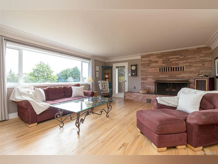 4228 Westervelt Place, Saanich, BC, V8X 4W5 - 4
