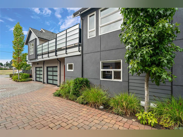 13-9889 Seventh Street, Sidney, BC, V8L 2V8 - 23