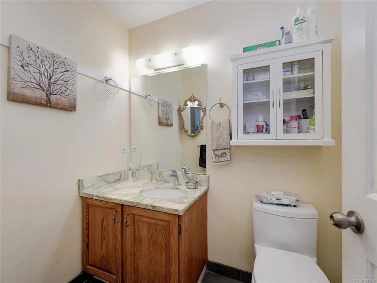 4958 Wesley Road, Saanich, BC, V8Y 1Y9 - 13