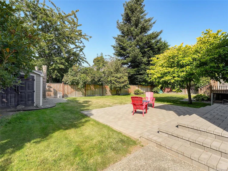 4958 Wesley Road, Saanich, BC, V8Y 1Y9 - 22