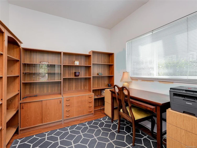 4958 Wesley Road, Saanich, BC, V8Y 1Y9 - 14