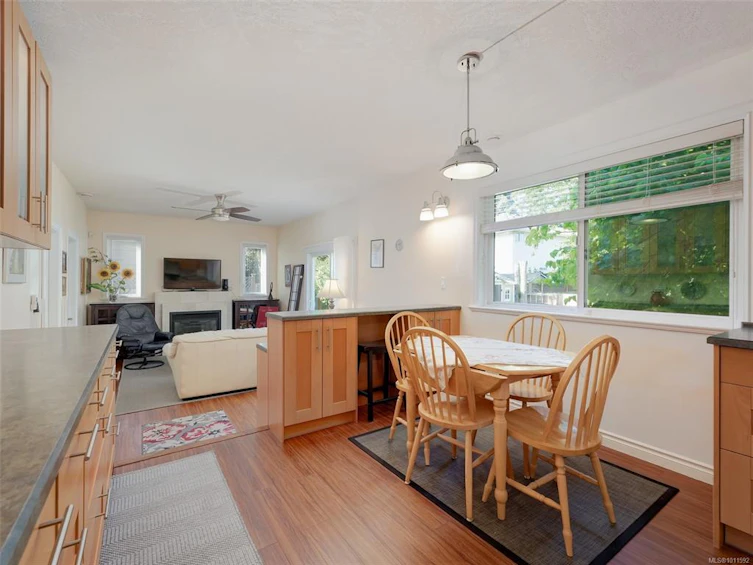4958 Wesley Road, Saanich, BC, V8Y 1Y9 - 7