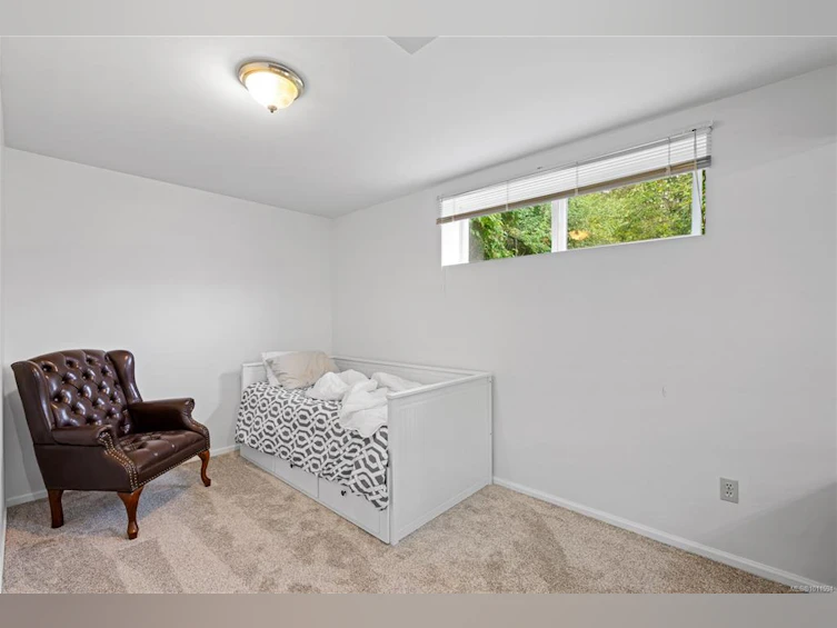 714 Bradley Dyne Road, North Saanich, BC, V8L 5G9 - 47