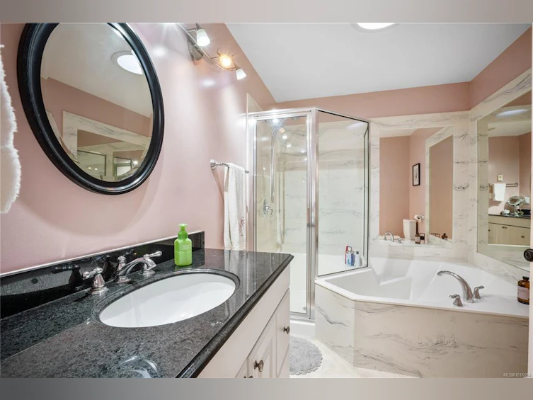 714 Bradley Dyne Road, North Saanich, BC, V8L 5G9 - 36