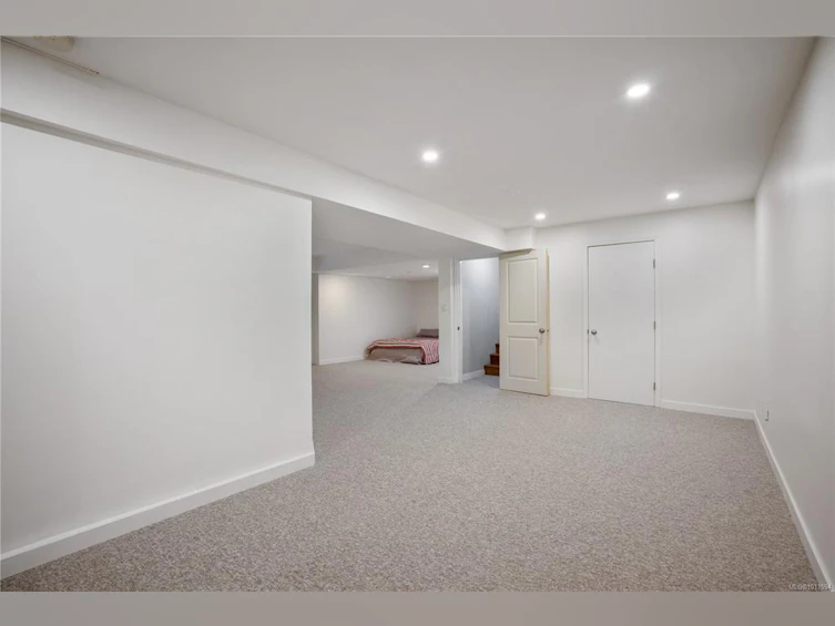 714 Bradley Dyne Road, North Saanich, BC, V8L 5G9 - 41