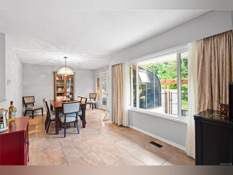 714 Bradley Dyne Road, North Saanich, BC, V8L 5G9 - 11