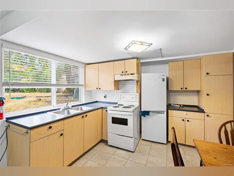 714 Bradley Dyne Road, North Saanich, BC, V8L 5G9 - 44