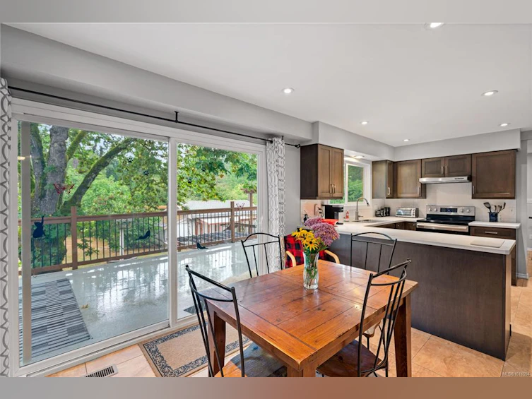 714 Bradley Dyne Road, North Saanich, BC, V8L 5G9 - 16
