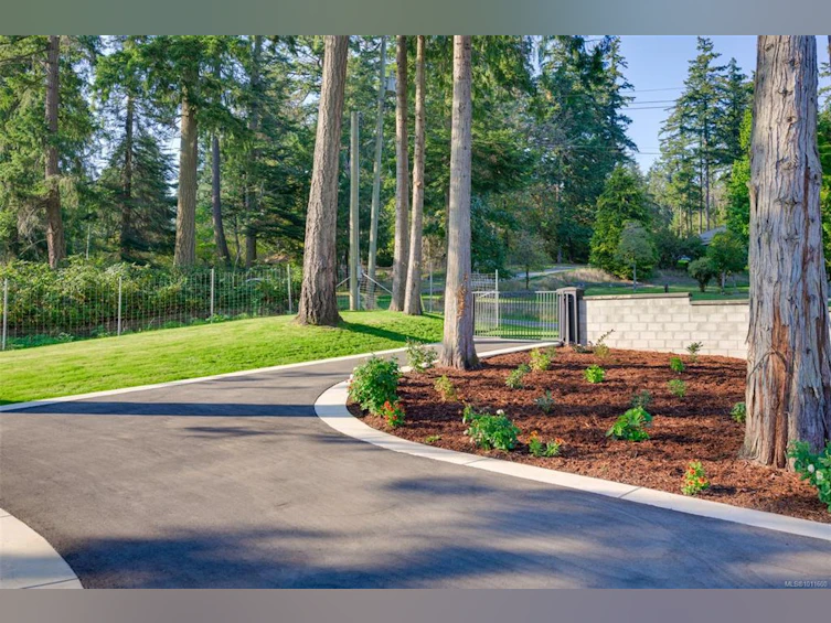 471 Green Mountain Road, Saanich, BC, V9E 2B4 - 85