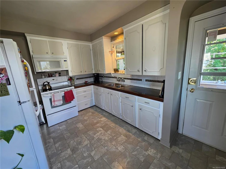 4912 Bruce Street, Port Alberni, BC, V9Y 1G8 - 4