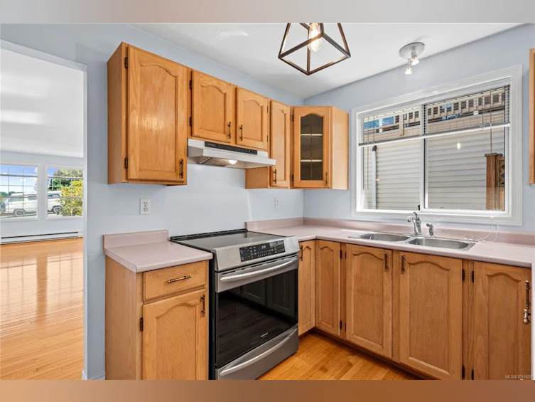 5420 Westdale Road, Nanaimo, BC, V9V 1G5 - 9