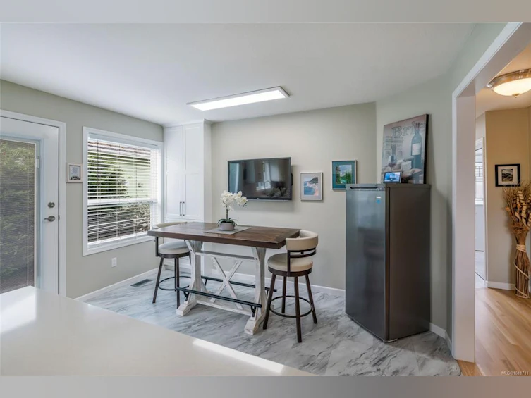 659 Windward Way, Qualicum Beach, BC, V9K 2K4 - 14