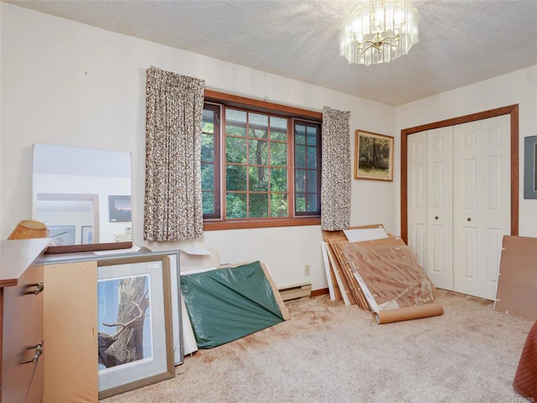 2565 Annabern Crescent, Saanich, BC, V8N 5E9 - 18