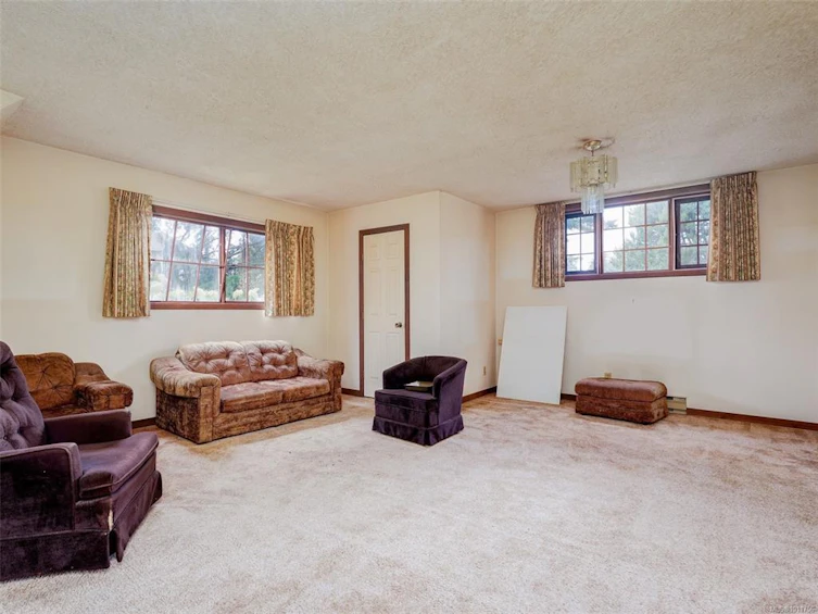2565 Annabern Crescent, Saanich, BC, V8N 5E9 - 21