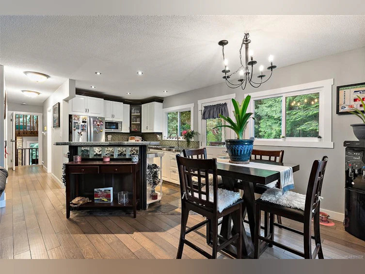 2680 Sunny Glades Lane, Shawnigan Lake, BC, V0R 2W0 - 12