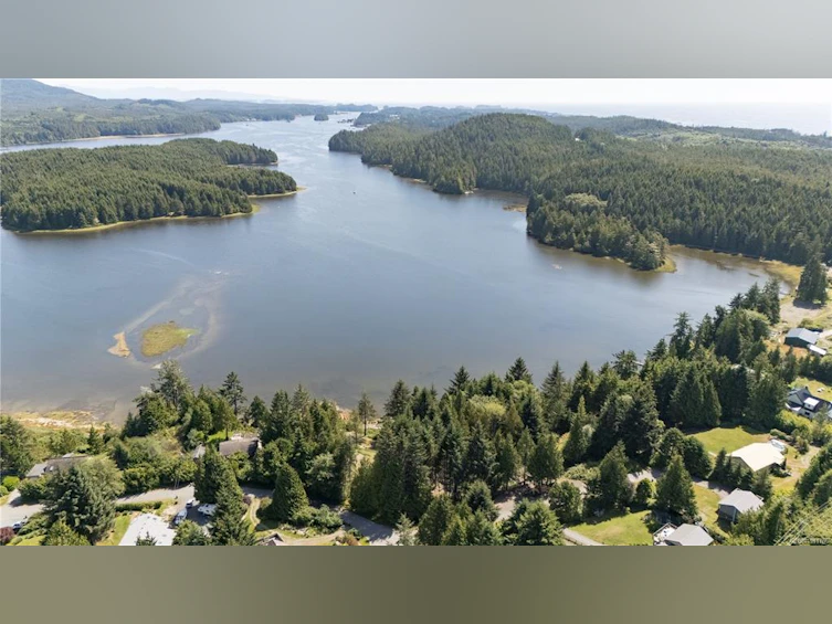 260 Karn Avenue, Ucluelet, BC, V0R 3A0 - 15