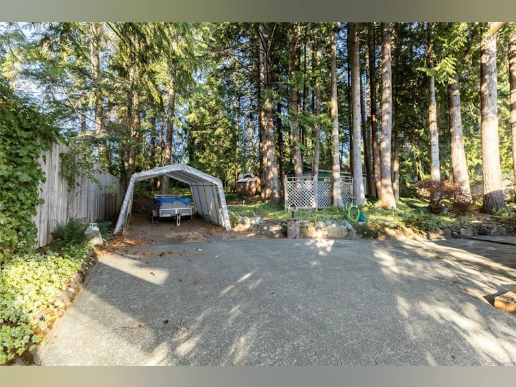 7692 Tozer Road, Fanny Bay, BC, V0R 1W0 - 42