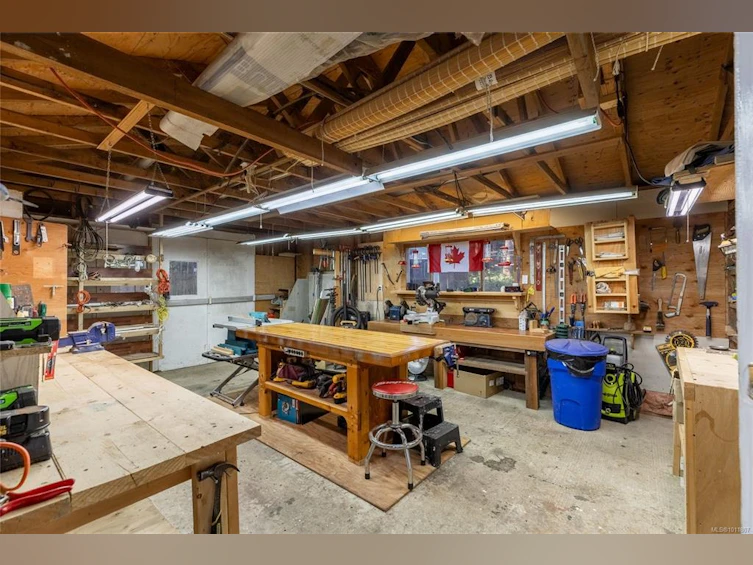 7692 Tozer Road, Fanny Bay, BC, V0R 1W0 - 43