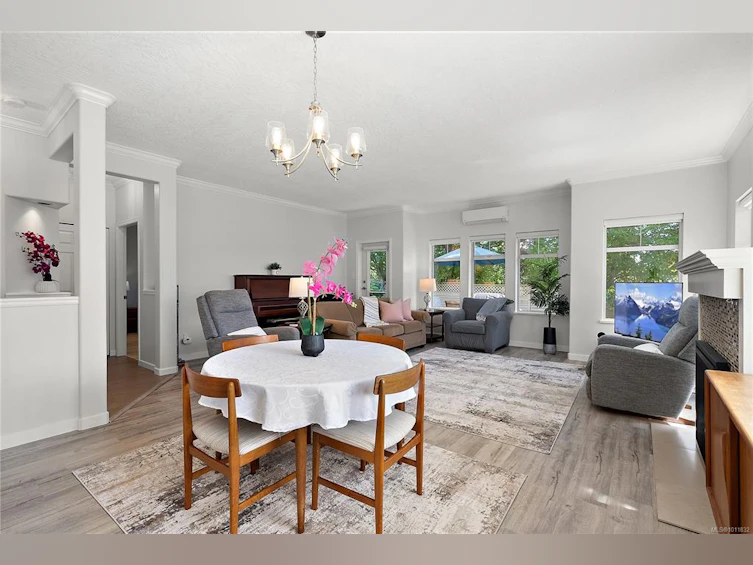 115-1110 Willow Street, Saanich, BC, V8X 3K2 - 5
