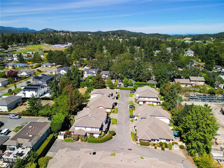 115-1110 Willow Street, Saanich, BC, V8X 3K2 - 27
