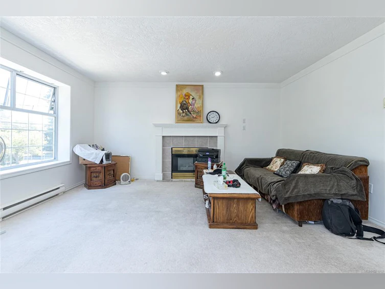 2916 Scott Street, Victoria, BC, V8R 4J6 - 4