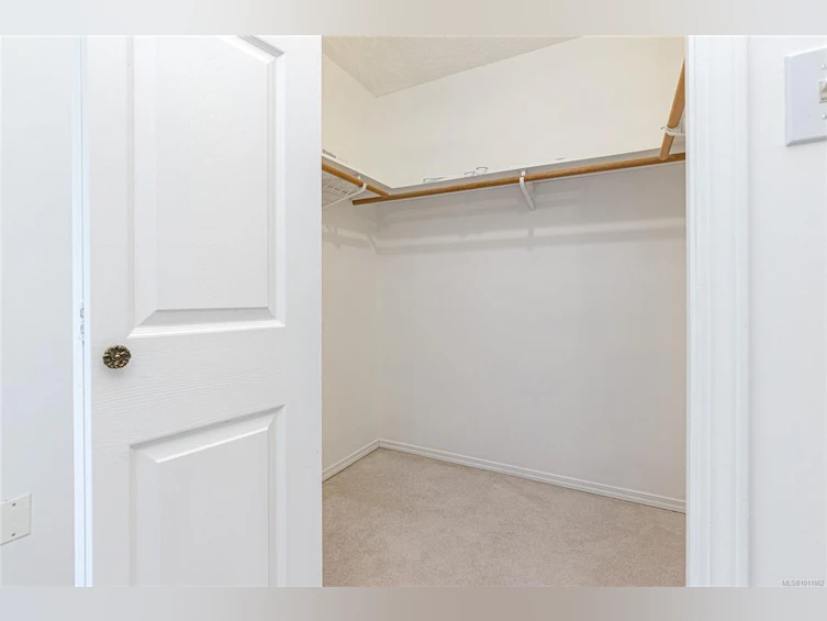 2916 Scott Street, Victoria, BC, V8R 4J6 - 13