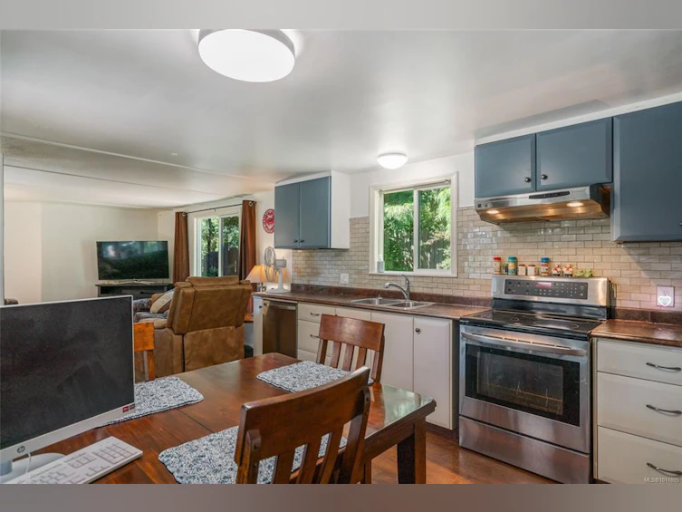 2365 Armstrong Crescent, Nanoose, BC, V9P 9E6 - 5