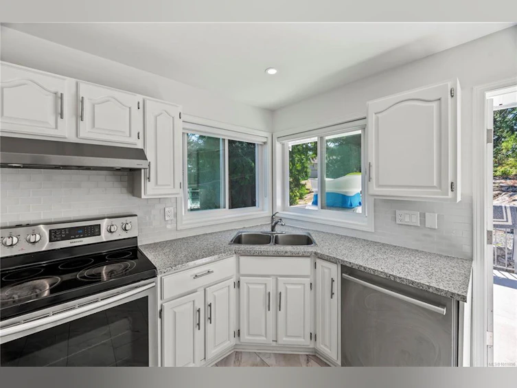 1661 Barrett Drive, North Saanich, BC, V8L 4Z1 - 14