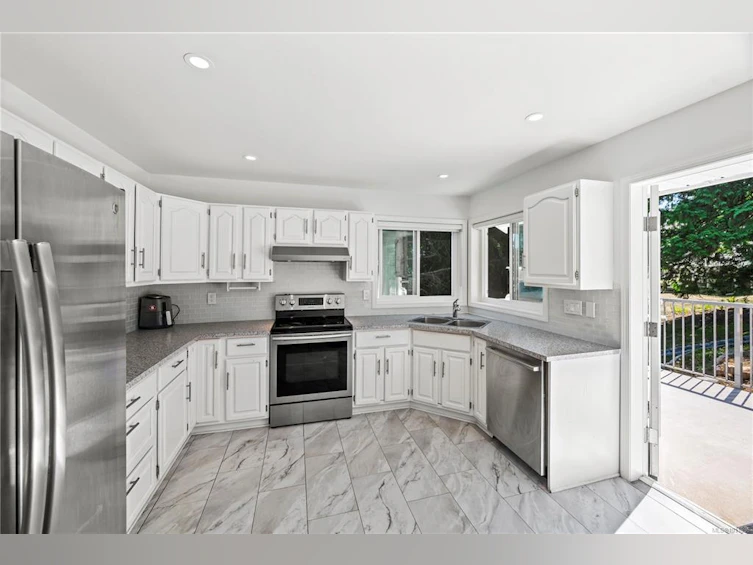 1661 Barrett Drive, North Saanich, BC, V8L 4Z1 - 12