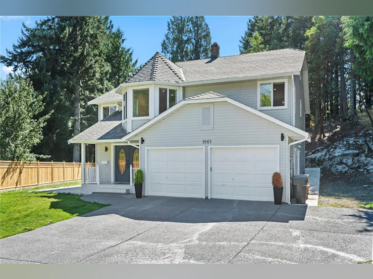 1661 Barrett Drive, North Saanich, BC, V8L 4Z1 - 2